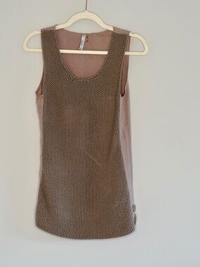 100% linen. Miilla Clothing Dusty Mauve/Taupe Sleeveless Knit Tunic